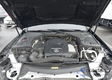 2017 Mercedes-Benz E 300 из США, поврежденный, VIN WDDZF4JBXHA134894